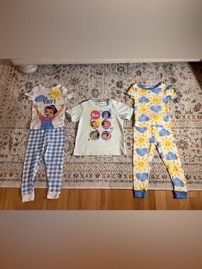 Ms. Rachel pajamas t-shirt bundle size 3T